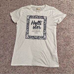 Hollister Tee